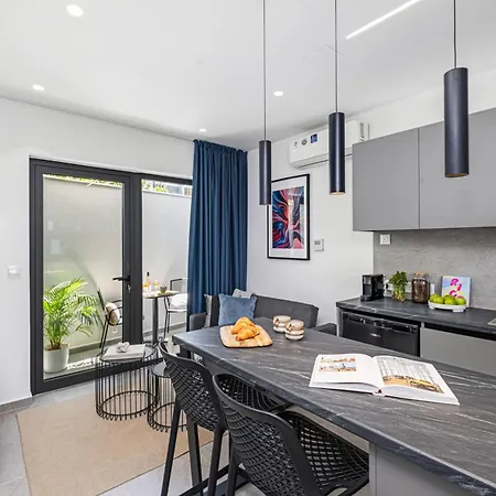 Apartman Roma Signature By Nomads - Center Walking Distance To Shops&beach Limassol