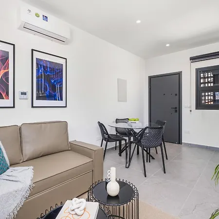 Roma Signature By Nomads - Center Walking Distance To Shops&beach Apartman Limassol