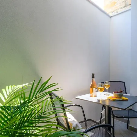Apartman Roma Signature By Nomads - Center Walking Distance To Shops&beach