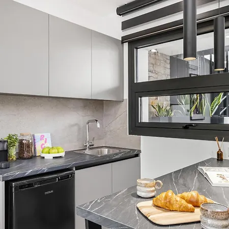 Roma Signature By Nomads - Center Walking Distance To Shops&beach Apartman Limassol